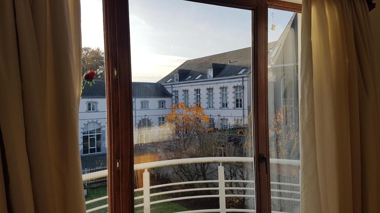 Logement Dans Le Coeur Historique De Mons Exterior photo